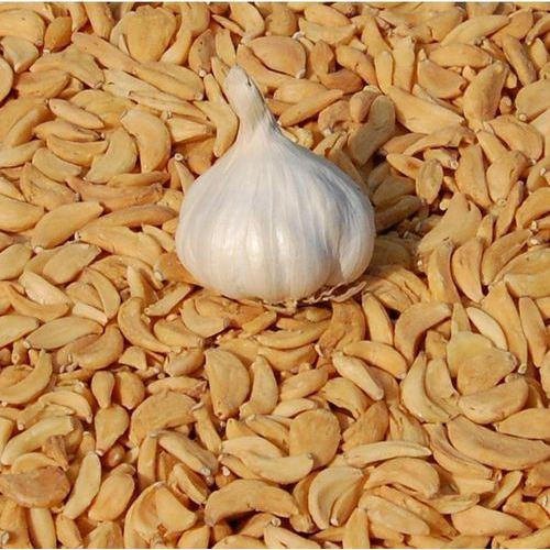 Dried garlic, Packaging Type : Gunny Bag