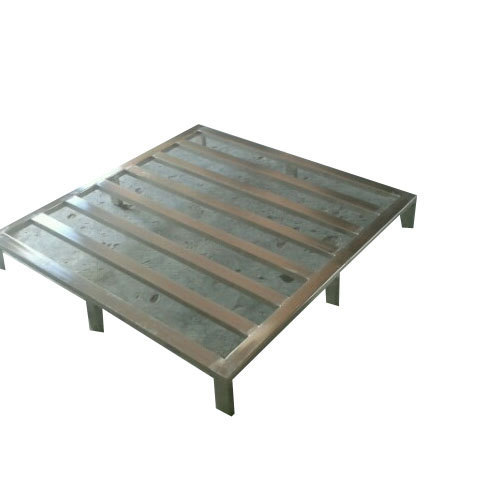 Stainless Steel Flat Pallet, Capacity : 50-100 kg