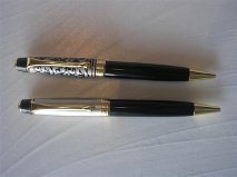 Metal Designer Corporate Pen Set, for Writing, Feature : Perfact Grip