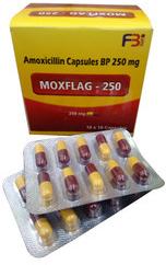 MOXFLAG-250 Amoxicillin Capsule