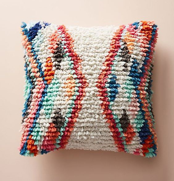 Wool Hand Knotted Cushion Cover, for Bed, Sofa, Feature : Anti Wrinkle, Easy Wash, Shrink Resistant