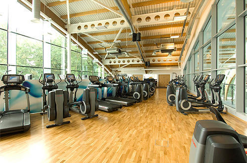 Polished Gymnasium Wooden Floorings, Size : 40x40inch, 45x45inch, 50x50inch
