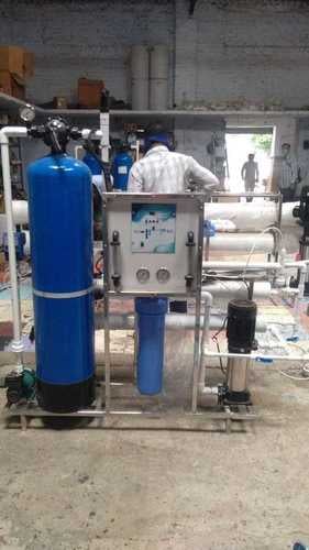 Metal Manual Water Softner Plant, for Industrial Use, Feature : Low Maintenance