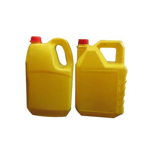 Plastic Engine Oil Can