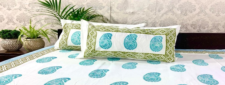 DKWTBLU153 Hand Block Printed Cotton Double Bedsheet