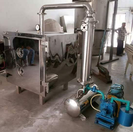 vacuum tray dryer