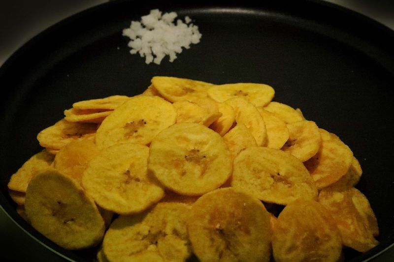 SEENI's SAVOURIES banana chips salted, for Human Consumption, Taste : salty