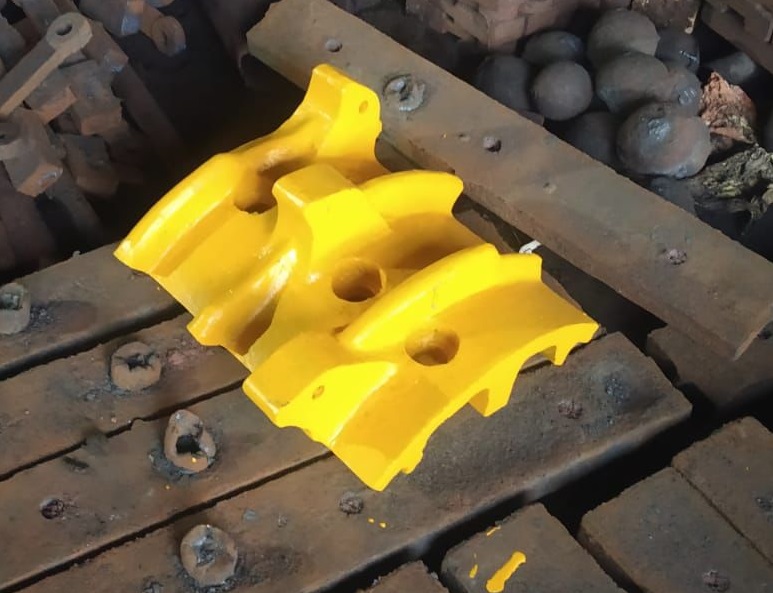 Polished Crusher Segment, for Industrial Use, Feature : Accuracy Durable, Corrosion Resistance