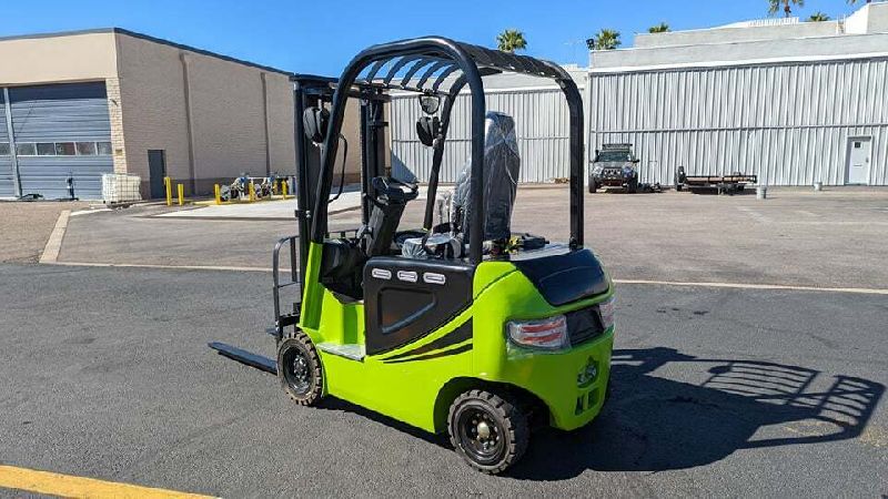 BRAND NEW electric forklift truck