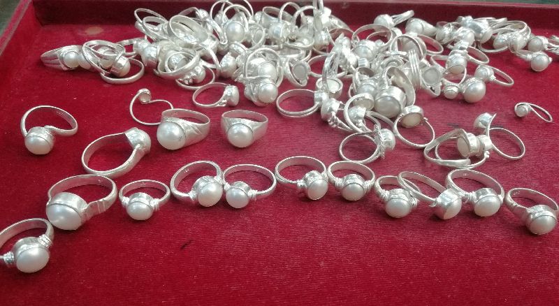 Silver Plain Smooth pearl rings, Occasion : Daily