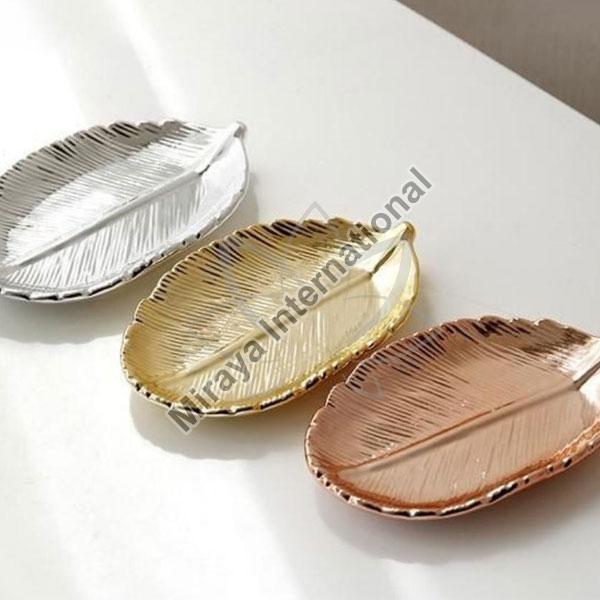 Oval Polished Aluminum Platter, Feature : Anti-corrosive, Unique Designs