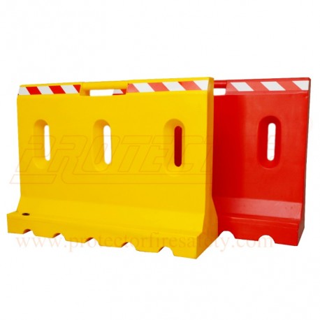 Made from LLDPE plastic WATER FILLABLE BARRIER, for Road construction, road traffic management, check post