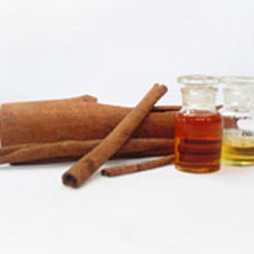 Herbal Export Natural Cinnamon Essential Oil, Certification : COA