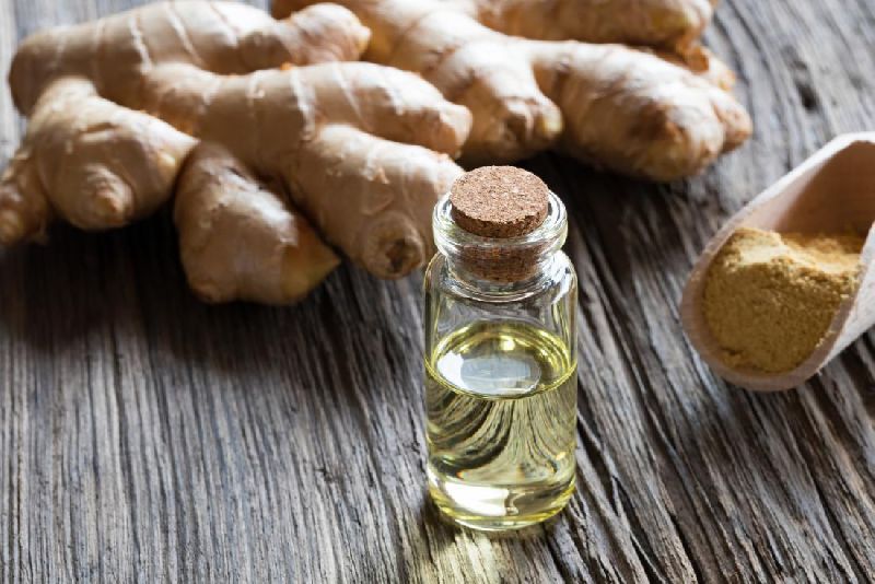 Chinese Ginger Essential Oil, for Aromatherapy, Medicine Use, Personal Care, Form : Liquid