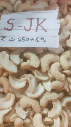 W240 S-JK Split Cashew Nuts