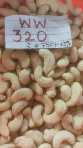 WW320 Cashew Nuts, Packaging Size : 1Kg, 2Kg, 5Kg, 10Kg