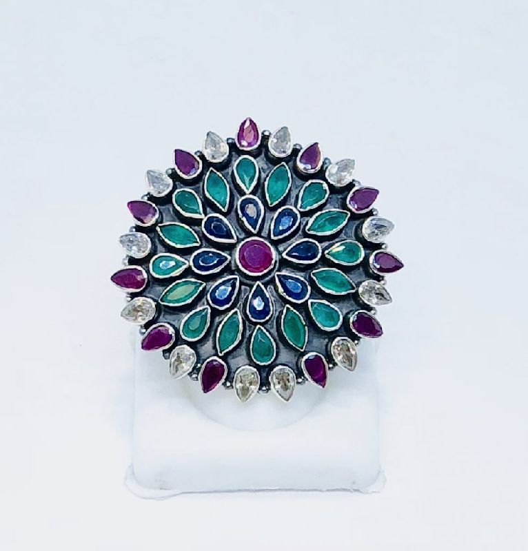 Exclusive Mutlicolor Cut Stone Ring