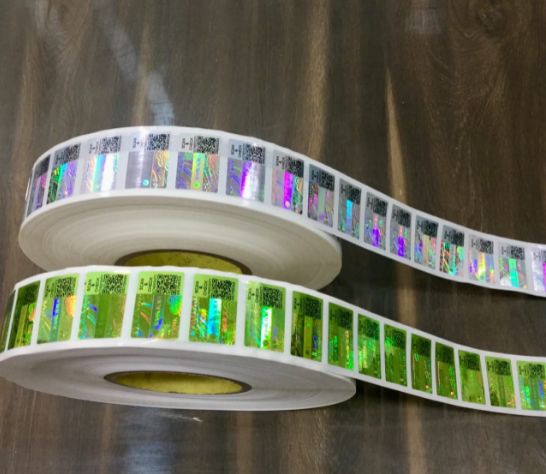 Printed Plastic Spool Form Holograms, Color : Multi Color
