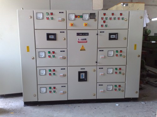 Three Phase Motor Control Panel, Autoamatic Grade : Automatic