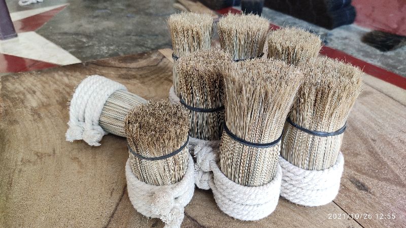 Natural White Paint Brush Bristles, Feature : Good Quality, Light Weight, Perfect Grip
