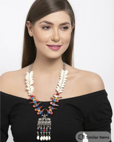 Dulcett India Handmade Shell Jewellery, Gender : Female