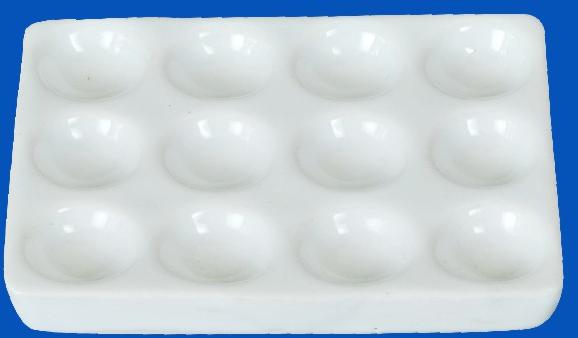Polished Plain Porcelain Spotting Plate, Shape : Rectangle