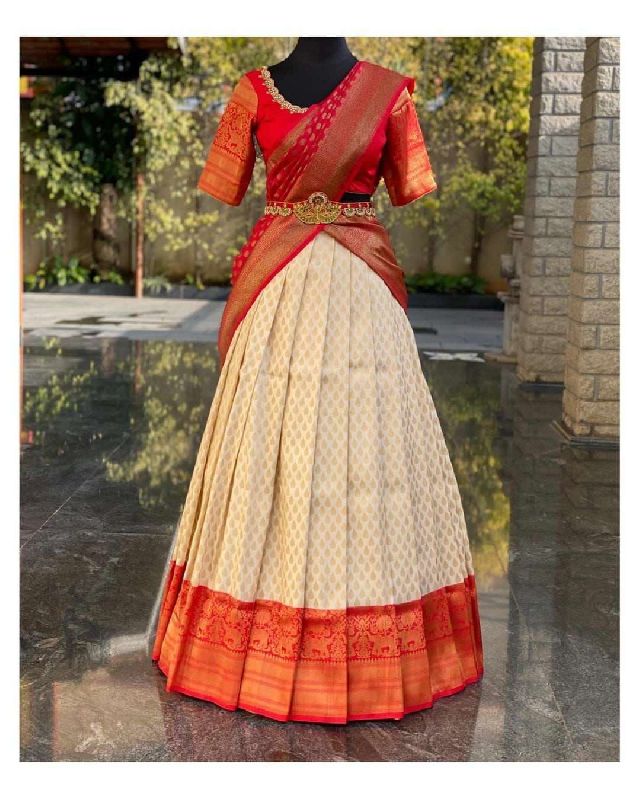 Lehenga Choli( लहंगा चोली) - Buy Latest Collection of Designer Lehenga  Cholis Online in India | Myntra