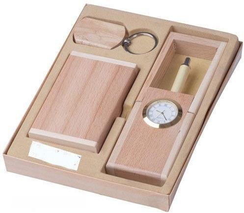 Polished Wooden Customized Corporate Gifts