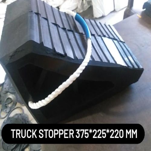 Rubber Truck Wheel Stoppers, Size : 375mm x 225mm X 220 mm