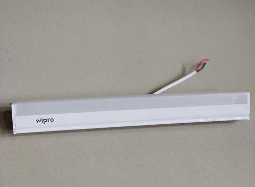 Wipro/Polycab 50 Hz led batten light, Power Consumption : 5W