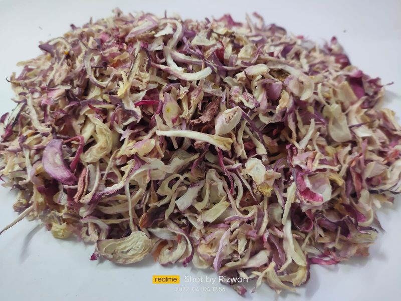 dehydrated onion flakes