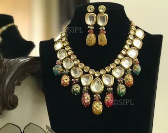 Non Polished Kundan heavy set, Packaging Type : Velvet Box