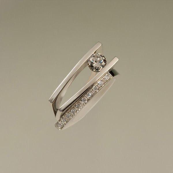 Round Real Diamond Designer Ring