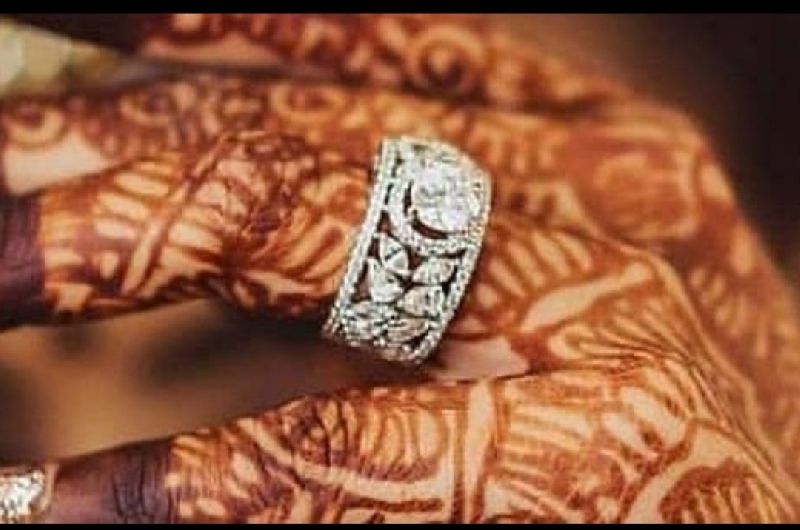 The Best Fake Diamond Engagment Rings That Look Real-totobed.com.vn