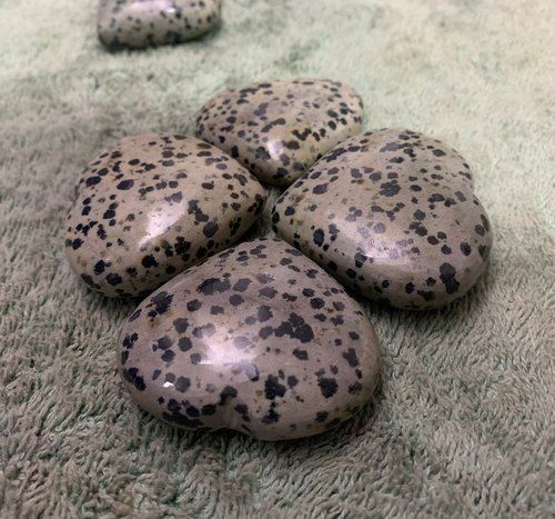 Heart Shaped Dalmatian Jasper Gemstones, Color : Gray Black