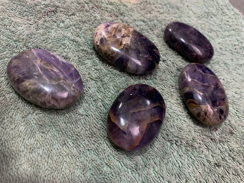 Oval Shaped Amethyst Gemstones