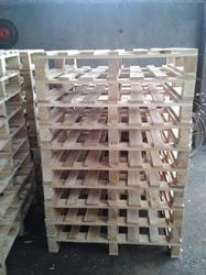 Pinewood Pine Wooden Pallets, Capacity : 1000 kgs