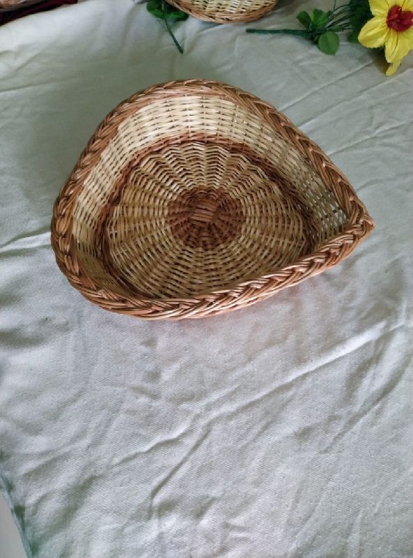Non Coated OAK Wood cane basket, for Flowers, Fruits, Feature : Easy To Carry, Eco Friendly, Re-usability