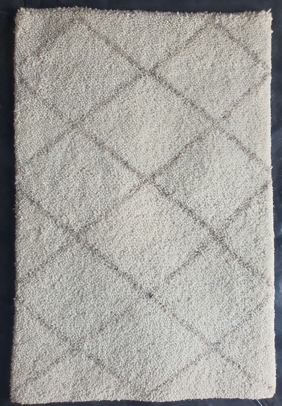 hand knotted woolen carpets