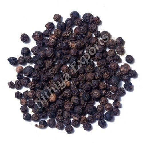 Organic Bold black pepper, for Cooking, Spices, Food Medicine, Cosmetics, Specialities : Good Quality