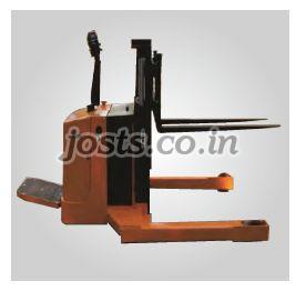 Electric Stacker With 2 Ton, Certification : ISO 9001:2008 Certified