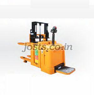 ERD Ride On Double Pallet Truck, for Constructional, Feature : Attractive Colors, Fuel Efficient, Timely Delivered