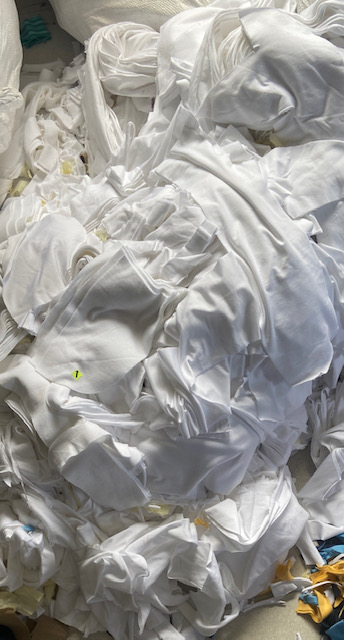 White cotton waste, for Cleaning Purpose, Industrial, Oil Cleaning, Feature : Good Quality