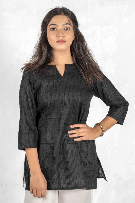 Cotton Plain Ladies Pintuck Kurti, Neck Shape : V Neck