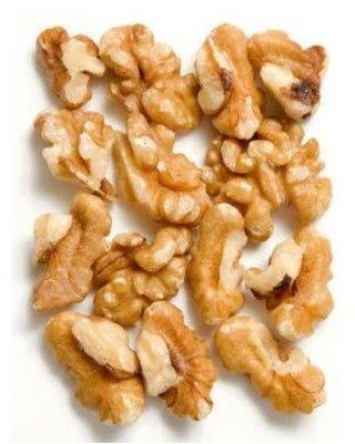 Walnut kernels, Packaging Type : Plastic Box