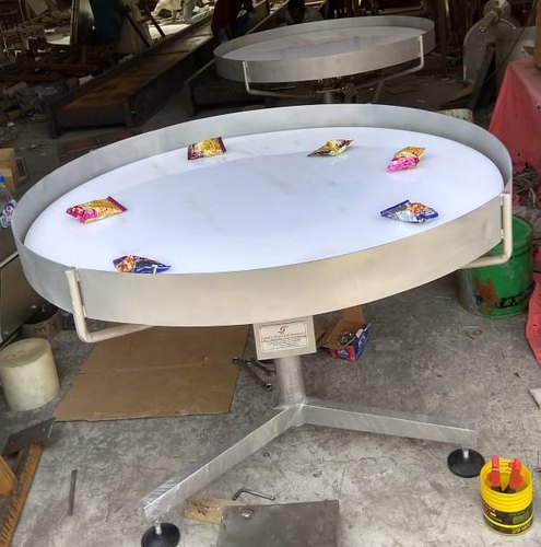 Rotating Packing Table