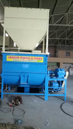 Automatic Cattle Feed Mixer Machine, Feature : Easy Maintenance