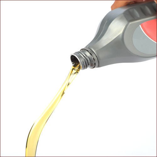 Radiator Engine Coolant Oils, Packaging Type : Can