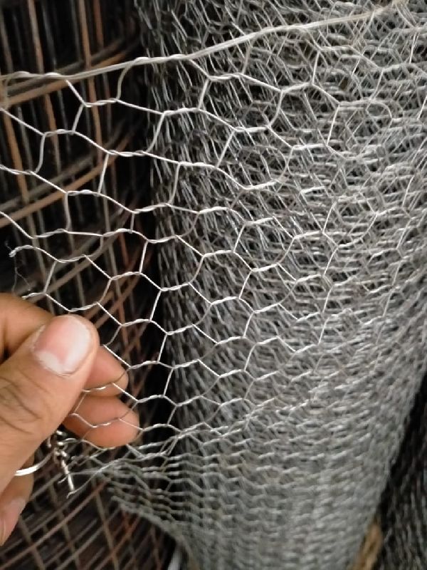Iron Chicken Wire Mesh, Weave Style : Welded at Best Price in