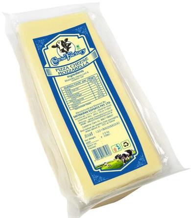 Mozzarella cheese, Packaging Type : Packet